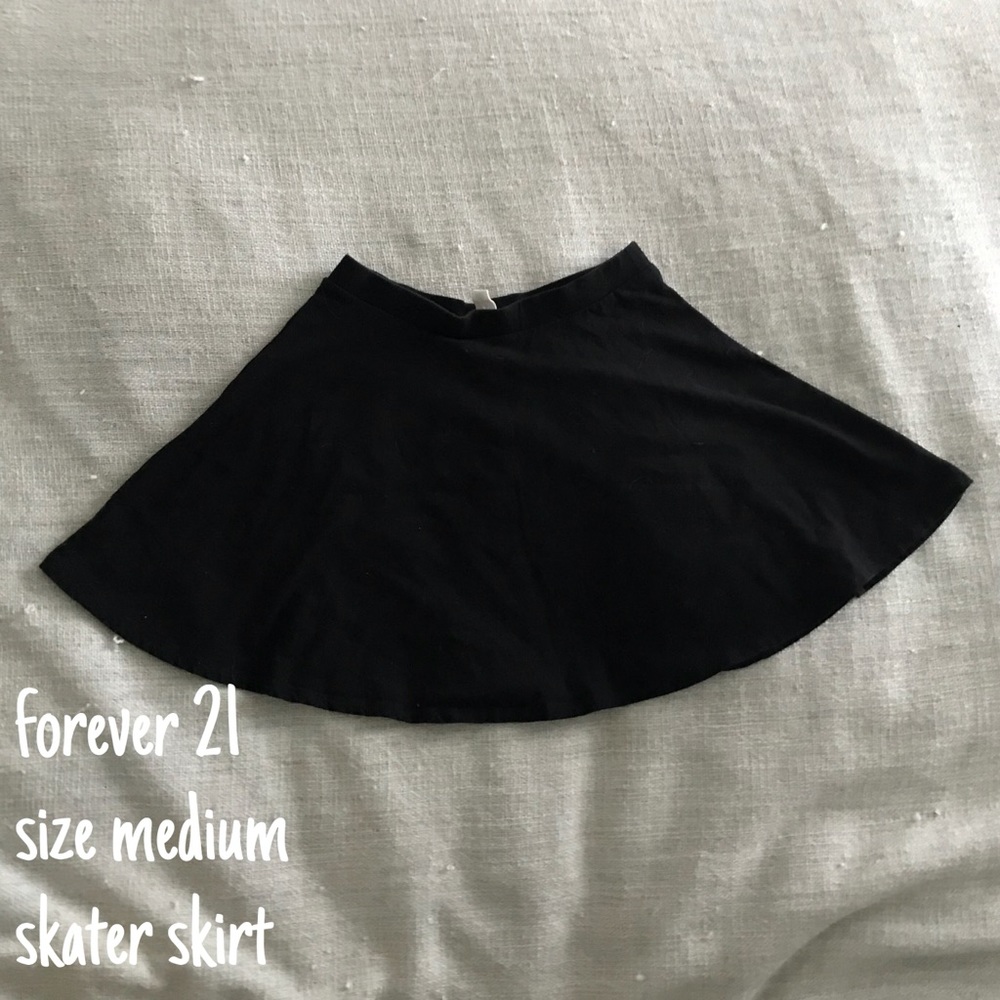 skater skirt 〰️